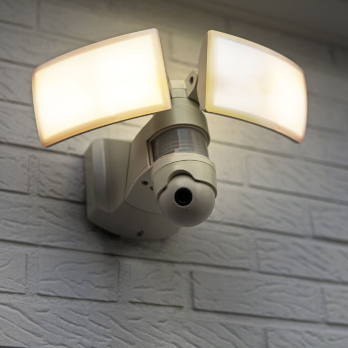 Libra Wall Light With PIR & Camera - White Wall Lights Lutec 