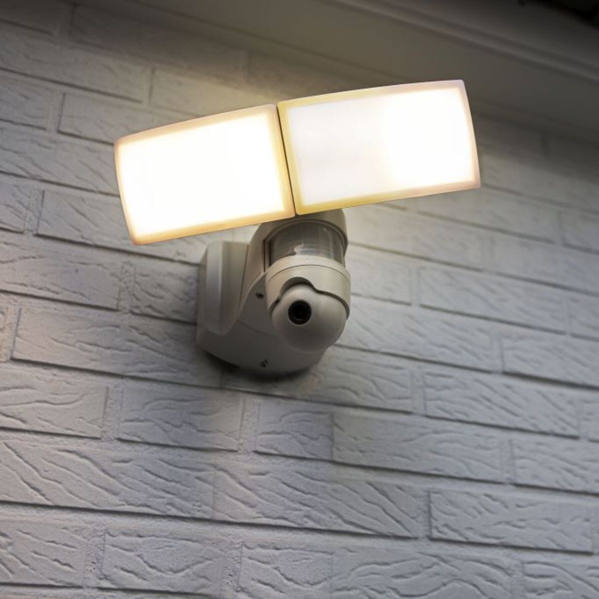 Libra Wall Light With PIR & Camera - White Wall Lights Lutec 