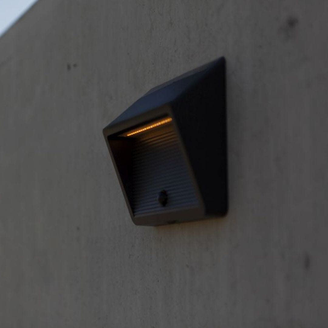 Linko Wall with PIR Sensor - Dark Grey 5 Solar Lights Lutec 